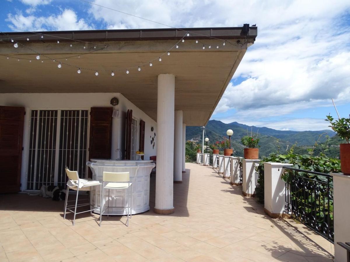 Bed and Breakfast Casa Dell'Aura Кьявари Экстерьер фото