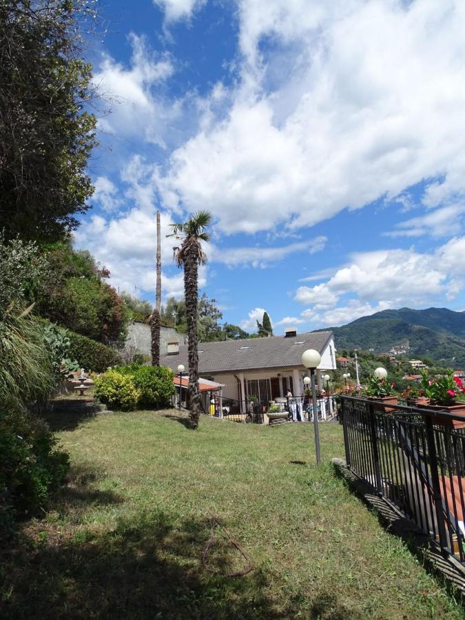 Bed and Breakfast Casa Dell'Aura Кьявари Экстерьер фото
