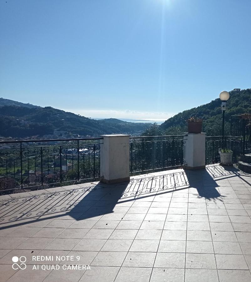Bed and Breakfast Casa Dell'Aura Кьявари Экстерьер фото
